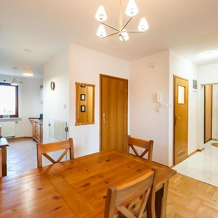 Woronicza Homey Wooden Apartment Varşovia Exterior foto